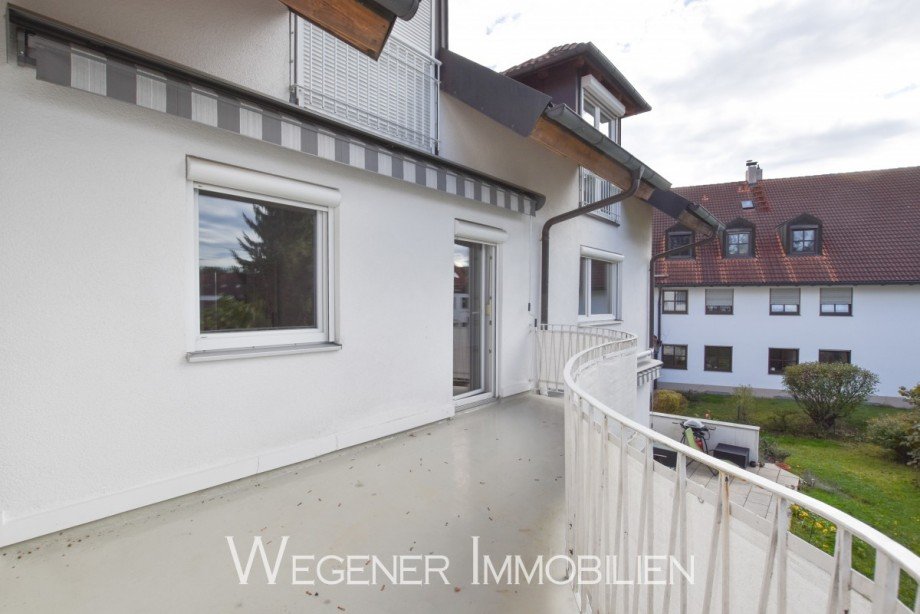 Ger�umiger Balkon Etagenwohnung M�nchen