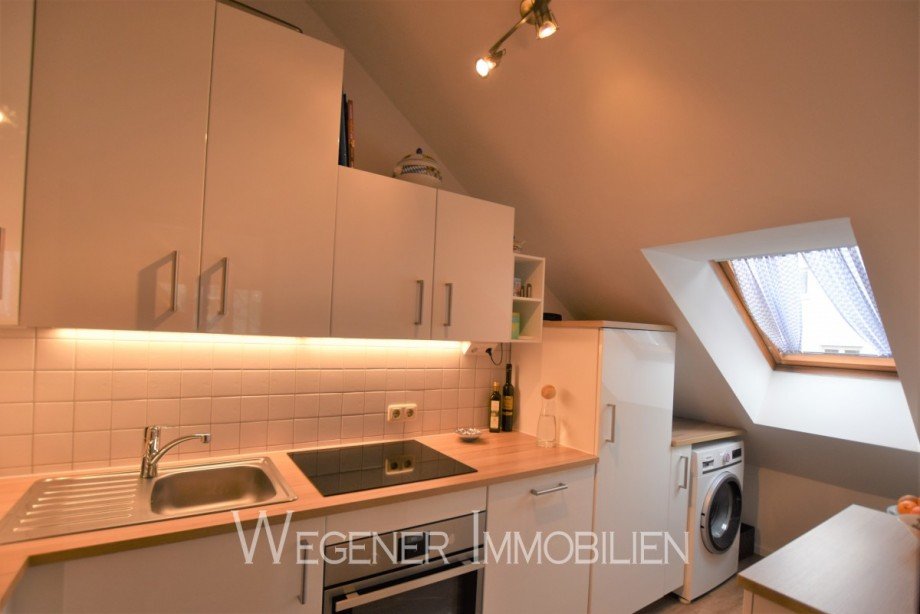 K�che mit EBK Dachgeschosswohnung M�nchen