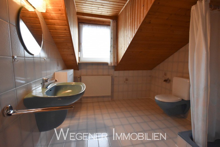 Duschbad DG Doppelhaush�lfte M�nchen