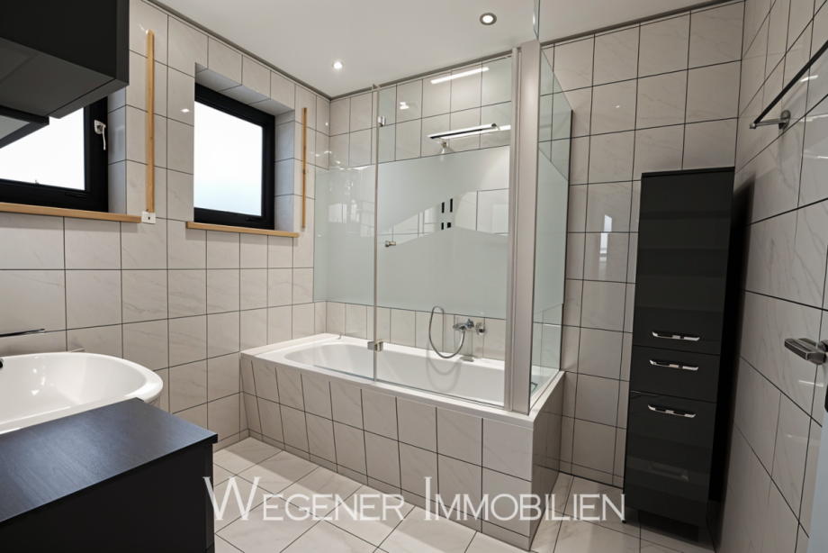 Bad mit Duschwanne Etagenwohnung M�nchen