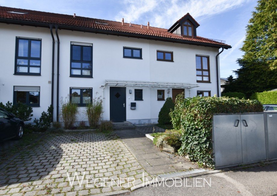 Hausansicht Reihenmittelhaus Taufkirchen