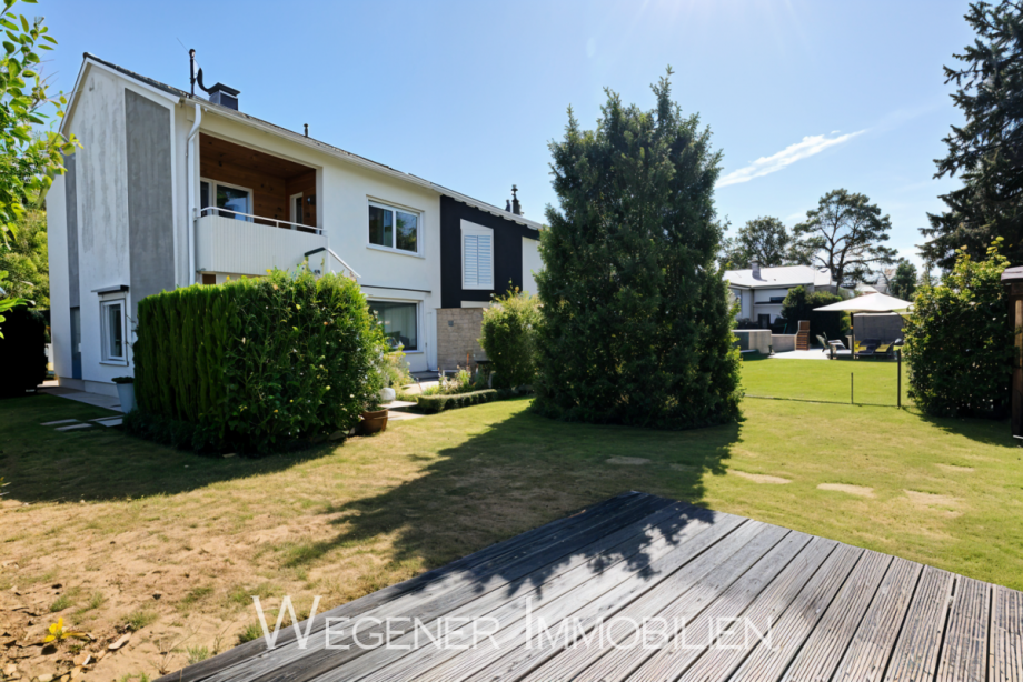 Hausansicht Garten Doppelhaush�lfte Neubiberg
