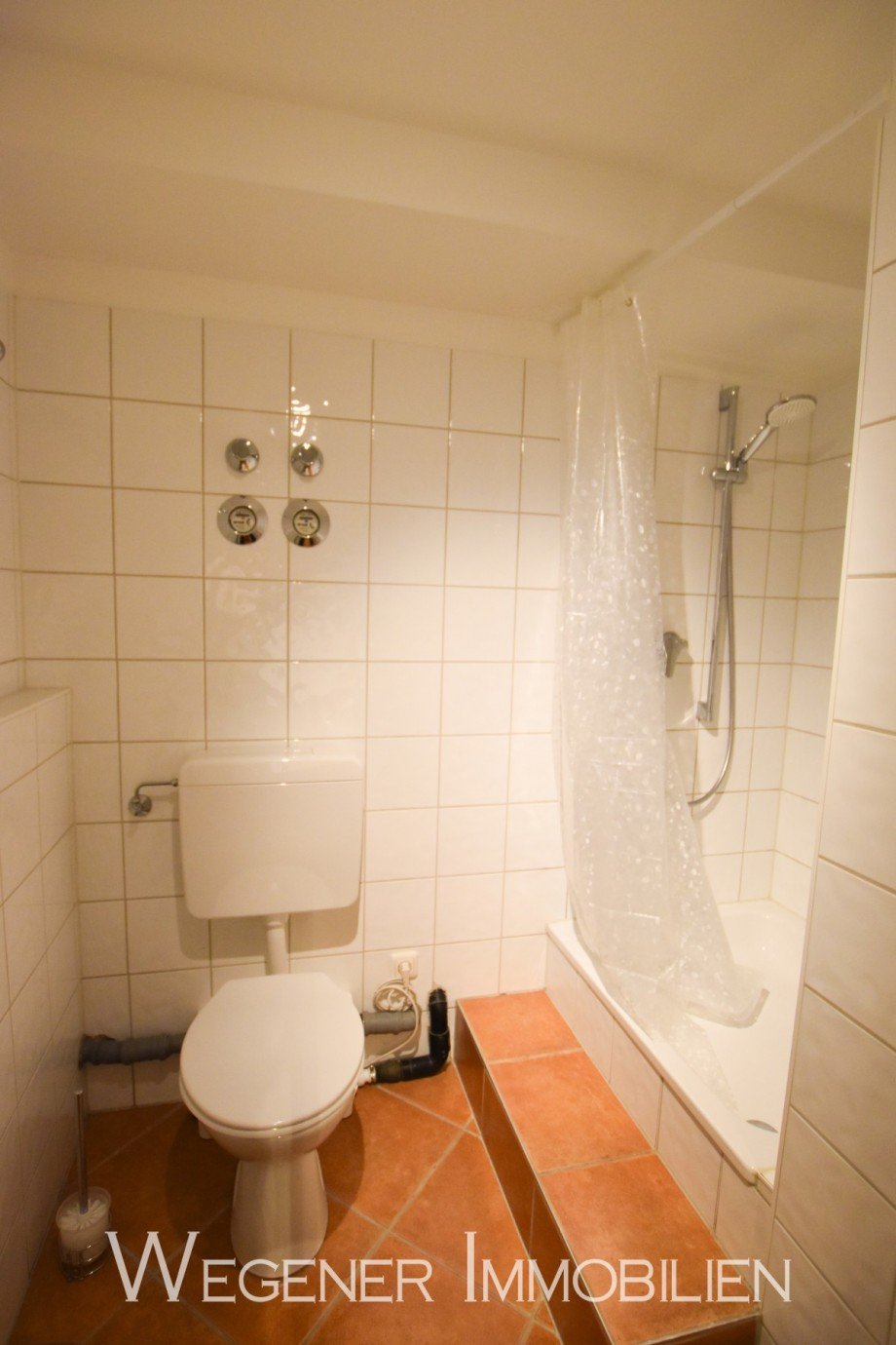 Duschbad UG Erdgeschosswohnung M�nchen