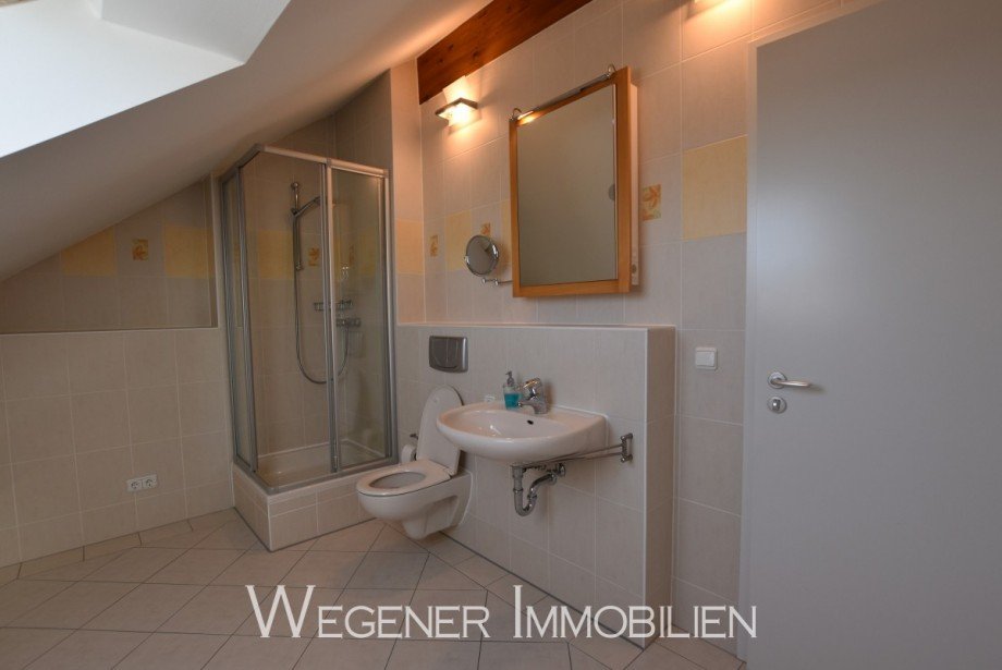 Duschbad DG Reihenmittelhaus Taufkirchen