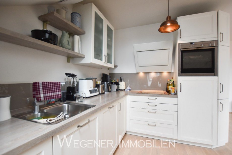 K�che mit EBK Dachgeschosswohnung Putzbrunn
