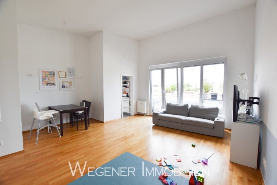Gro�es Wohnzimmer Dachgeschosswohnung M�nchen