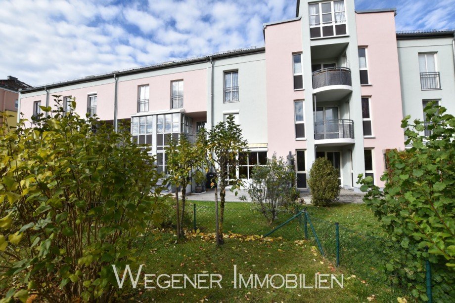 Hausansicht R�ckseite Erdgeschosswohnung Taufkirchen