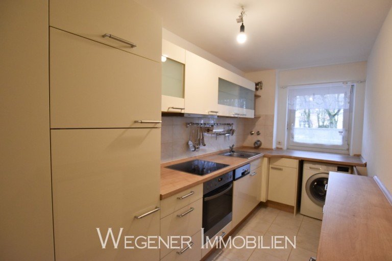 EBK mit WM Haar Erdgeschosswohnung *** Attraktive 2-Zimmer-Wohnung mit neuwertiger EBK und TG-Einzel in guter Lage Haar ***