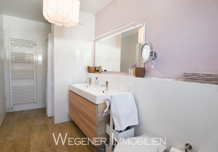 Vollbad mit Fenster Etagenwohnung Feldkirchen