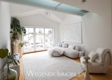 Wohnen 2. OG *** Hervorragende 2,5 Zi-Maisonettewohnung mit Galerie und EBK in TOP Lage Waldtrudering! ***