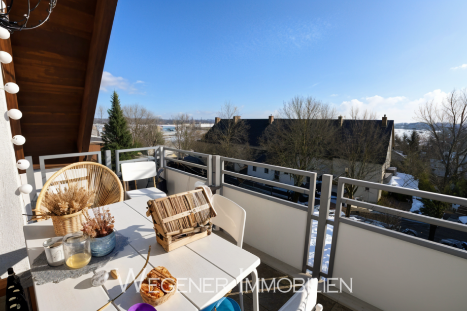 S�d-Balkon + Fernblick Dachgeschosswohnung Kirchheim bei M�nchen