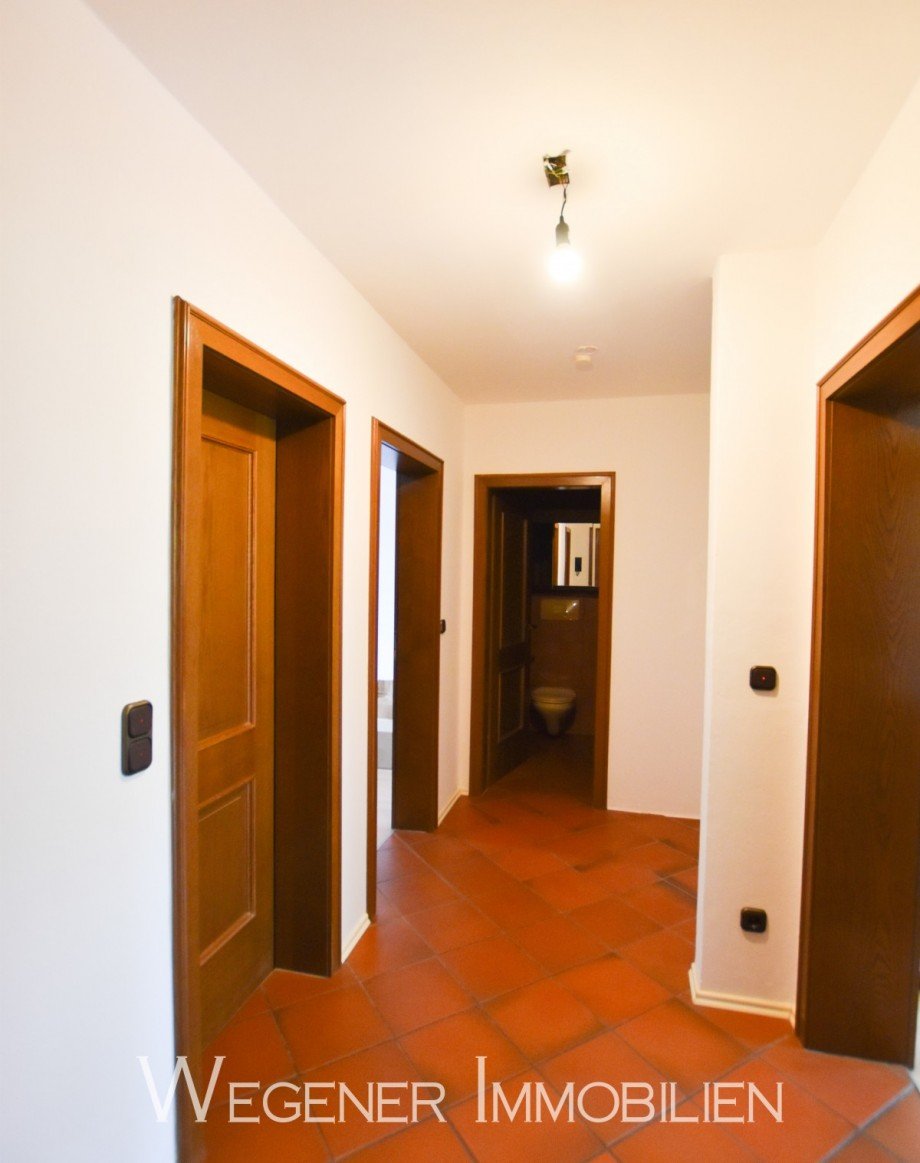 Flur EG Zweifamilienhaus Steinh�ring