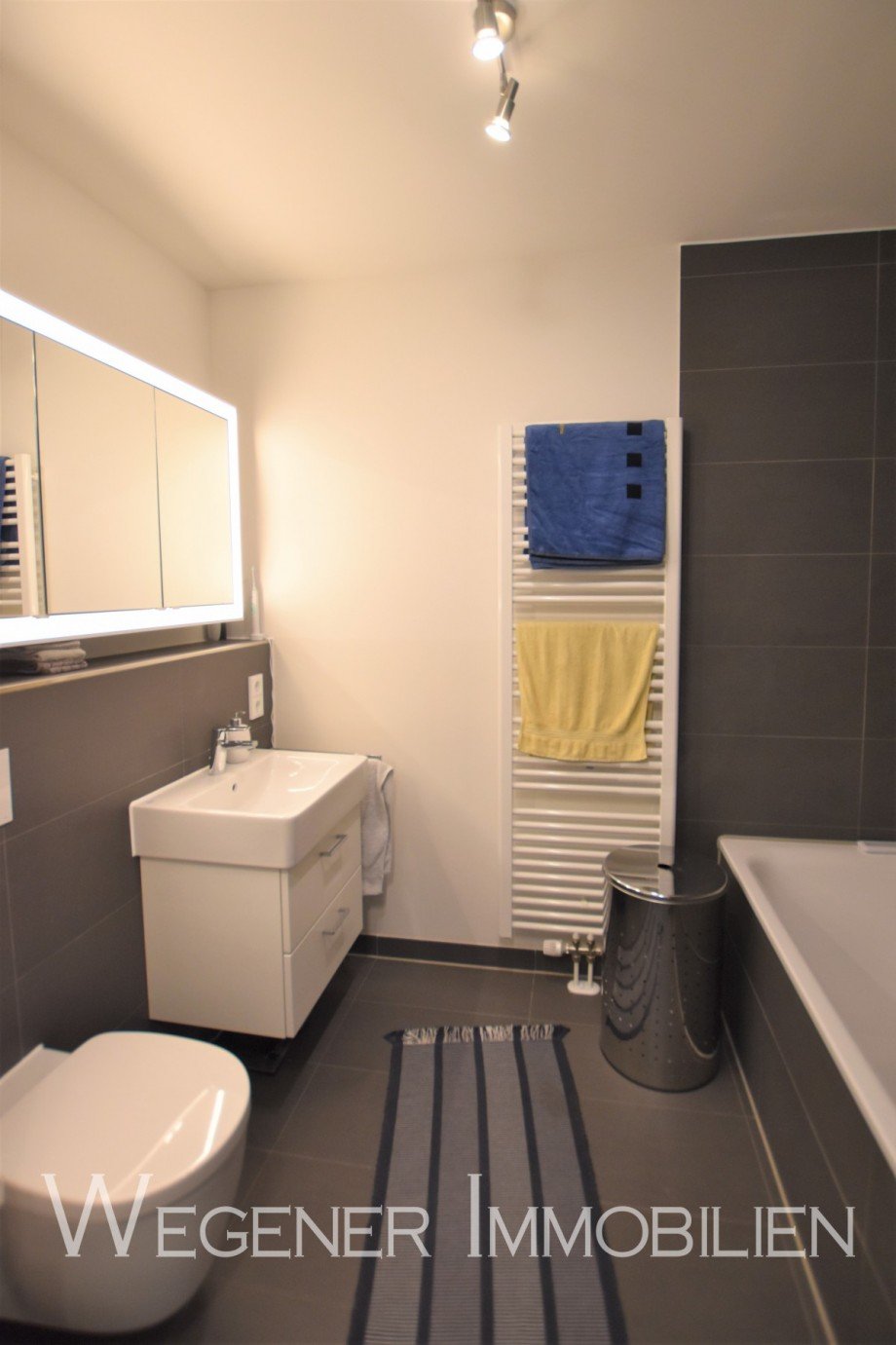 Vollbad ca. 7,20 m� Etagenwohnung M�nchen