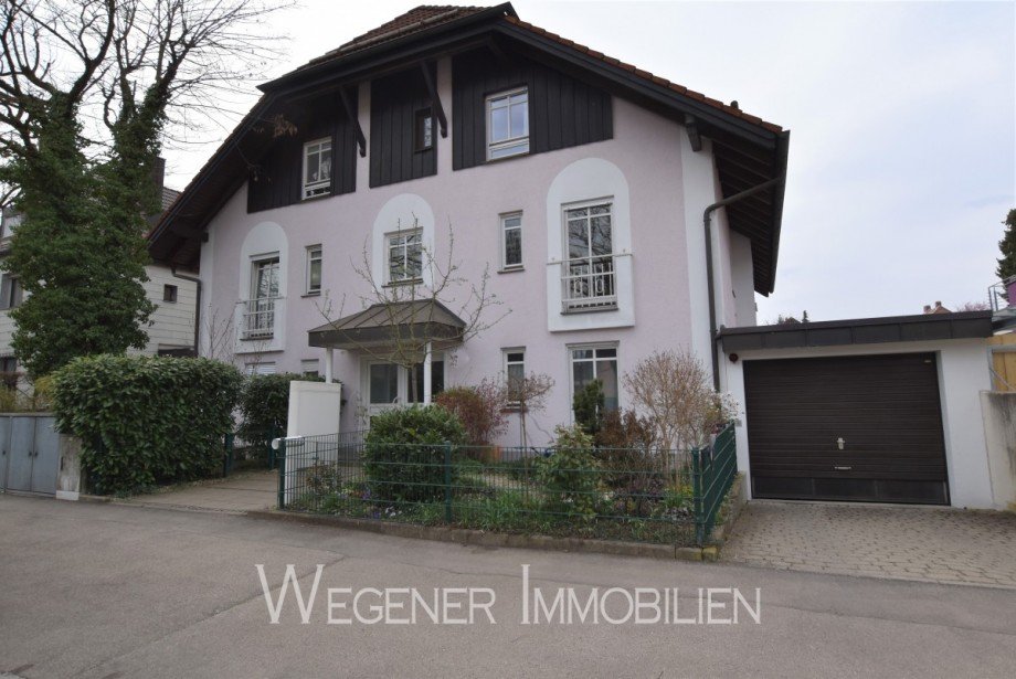 Hausansicht + Tiefgarage Dachgeschosswohnung M�nchen