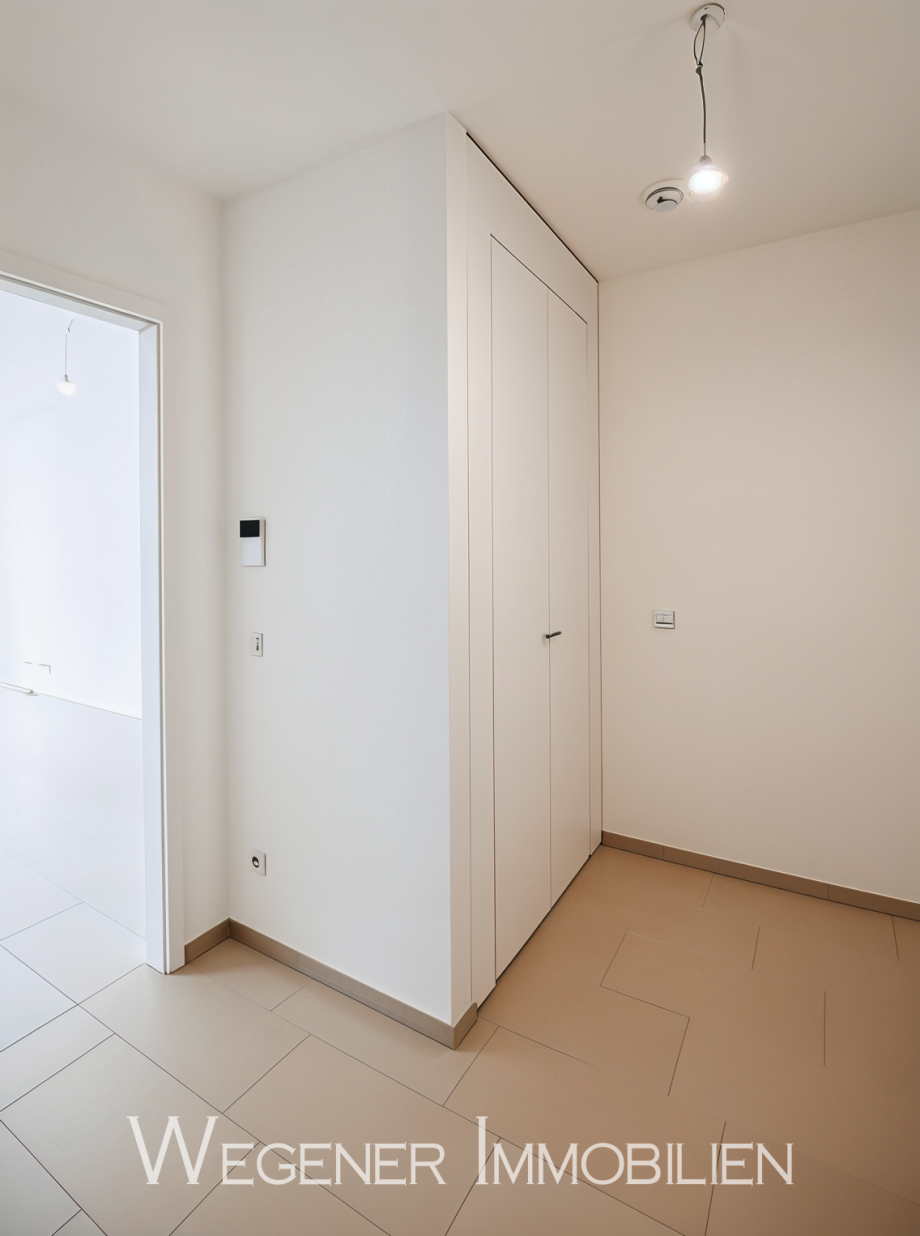 Flur mit Einbauschrank Etagenwohnung Haar
