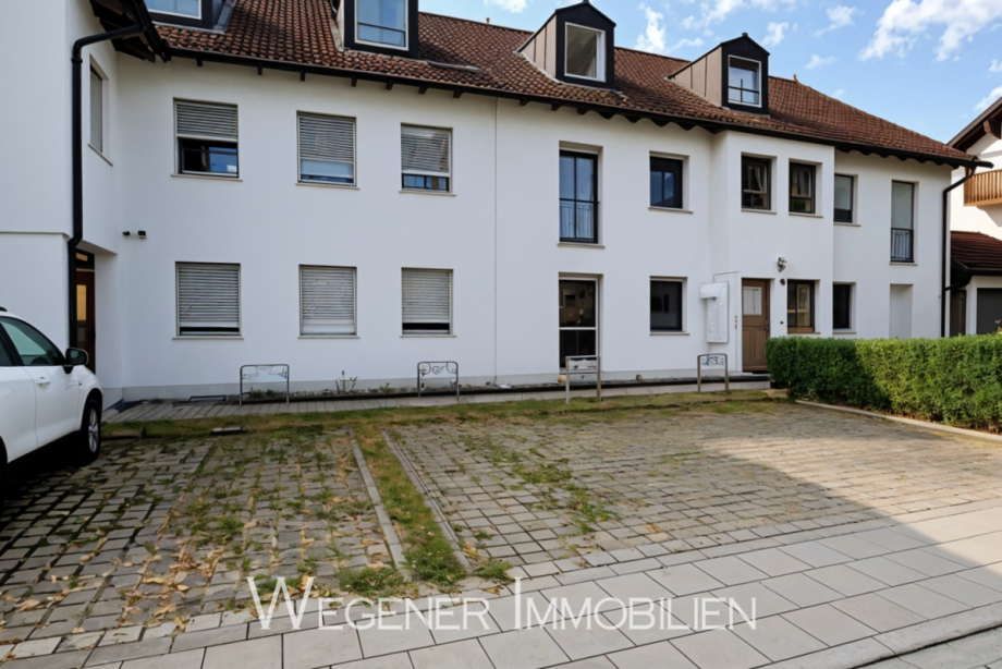Eigener KFZ-Stellplatz Etagenwohnung Vaterstetten